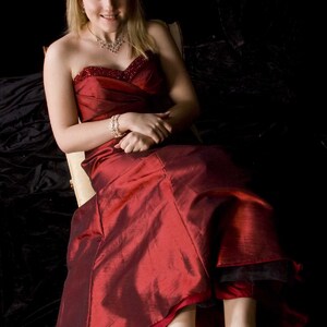 BrittainyDress divan sm_15.jpg